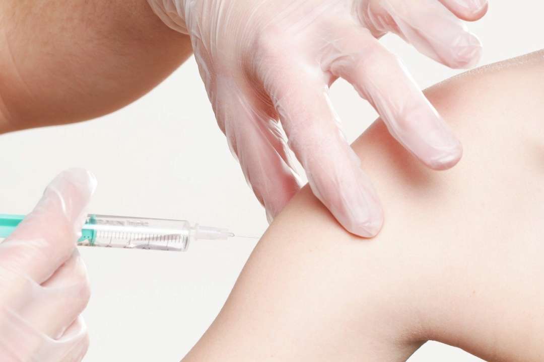 В Гвинее начали вакцинацию населения от Эболы