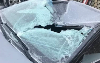 (Фото: з відкритих джерел / Автор - невідомий) Школярка випала з 13-го поверху і залишилася жива