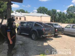 В Днепре группировка перепродавала автомобили, ввезенные для ВСУ/Фото: Национальная полиция Украины Авто