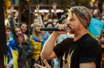 Слухав ка*апський гімн і подумки співав "Та ти шо": Фоззі показав повідомлення від азовця/Фото: Instagram Слухав ка*апський гімн і подумки співав "Та ти шо": Фоззі показав повідомлення від азовця/Фото: Instagram