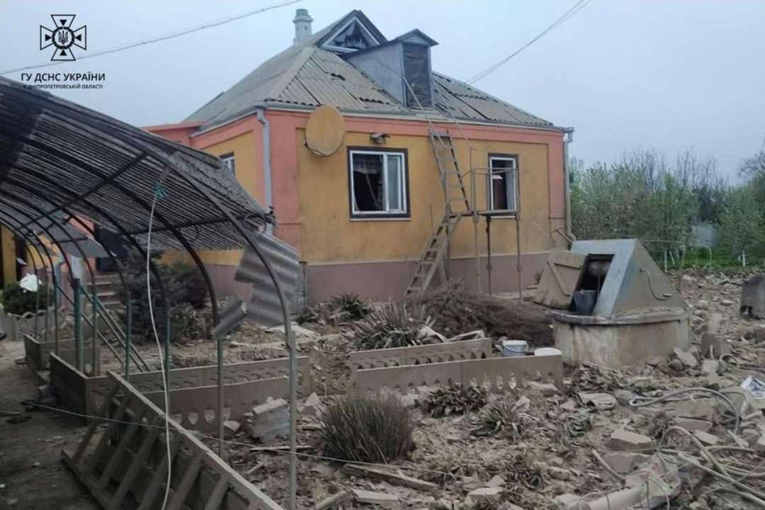 В Авдіївці не можуть врятувати людей з-під завалів: місто постійно обстрілюють