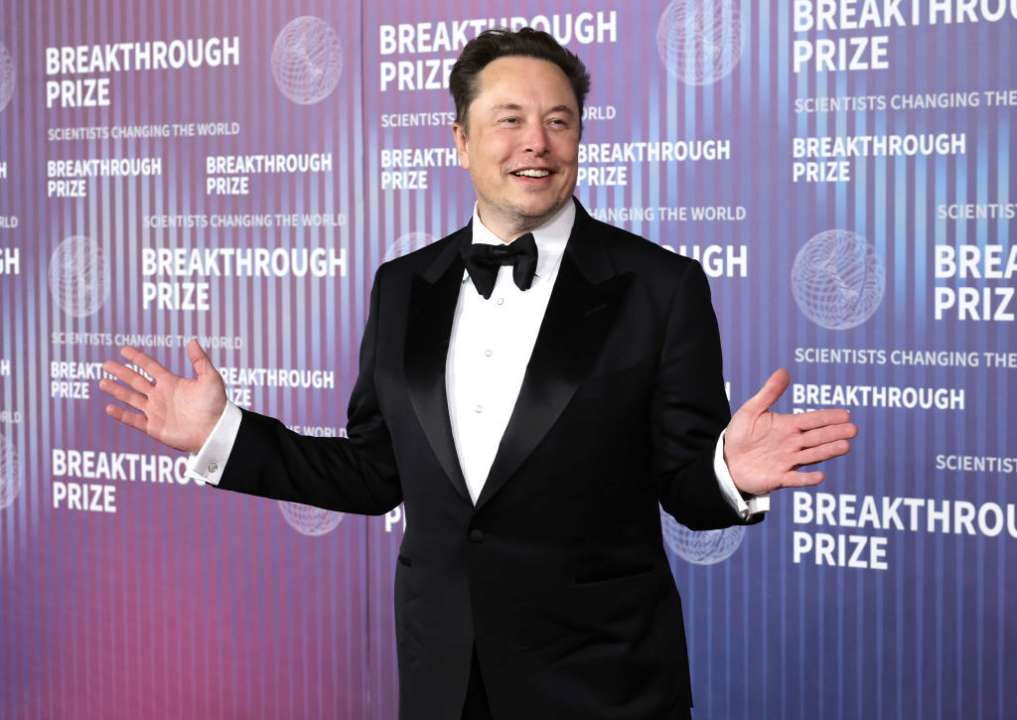 Ілон Маск розповів, коли планує запустити роботів Tesla у продаж/Фото: Kevin Winter/Getty Images Ілон Маск