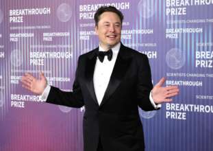 Ілон Маск розповів, коли планує запустити роботів Tesla у продаж/Фото: Kevin Winter/Getty Images Ілон Маск