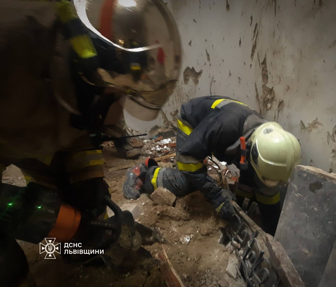 Наслідки атаки Львова 4 вересня/Фото: ДСНС Наслідки атаки Львова 4 вересня/Фото: ДСНС