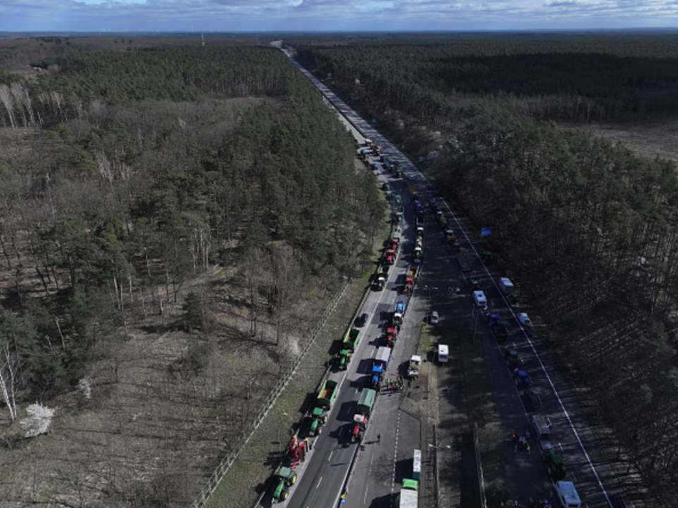 Возможны осложнения движения в пункте пропуска "Медика – Шегини"/Фото: Getty Images В ГПСУ сообщили о возможном осложнении движения в пункте пропуска "Медика – Шегини"