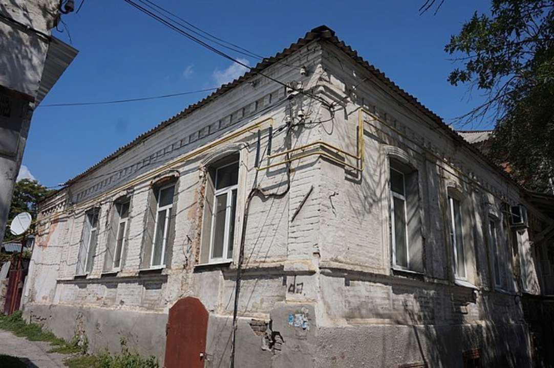 Окупанти продовжують заселятись на ТОТ Запорізької області