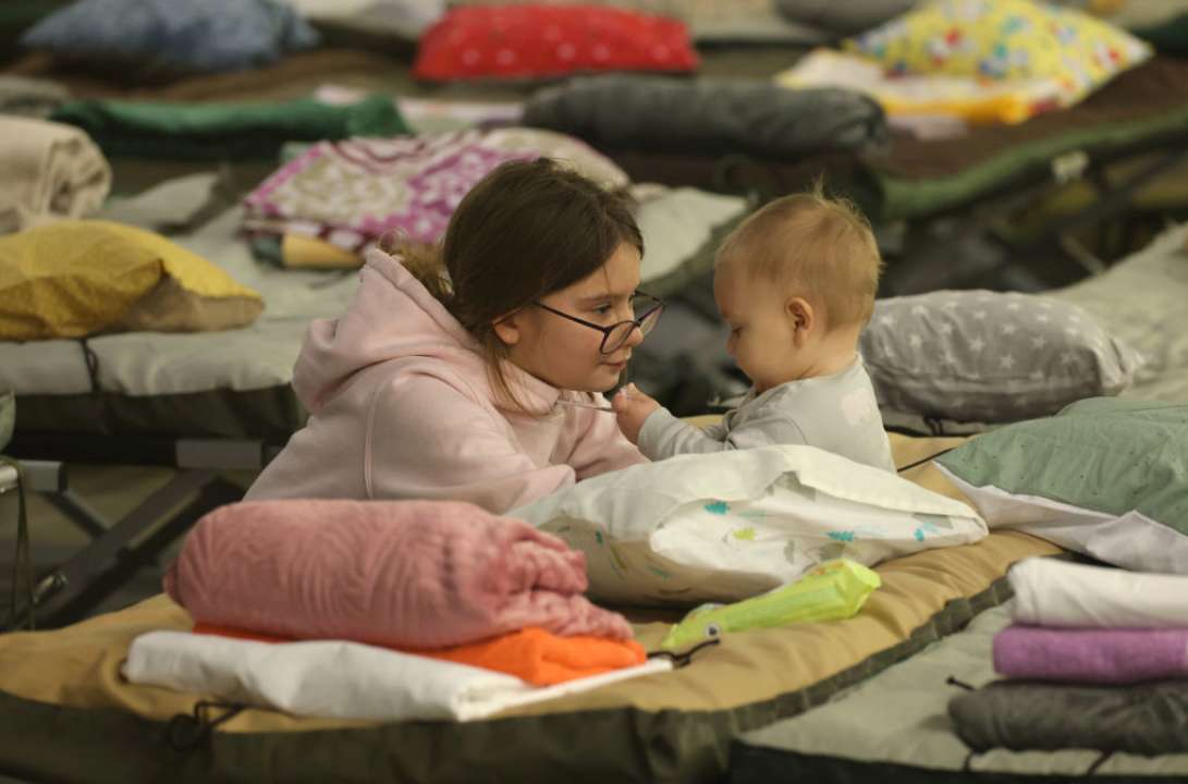 Додому повернули двох дітей, яких окупанти вивезли з Херсонщини до рф/Фото: Getty Images