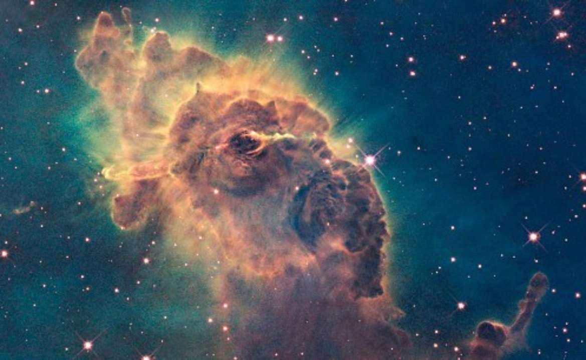Космічне диво у формі віяла: Hubble сфотографував яскравий об'єкт у сузір'ї Тельця