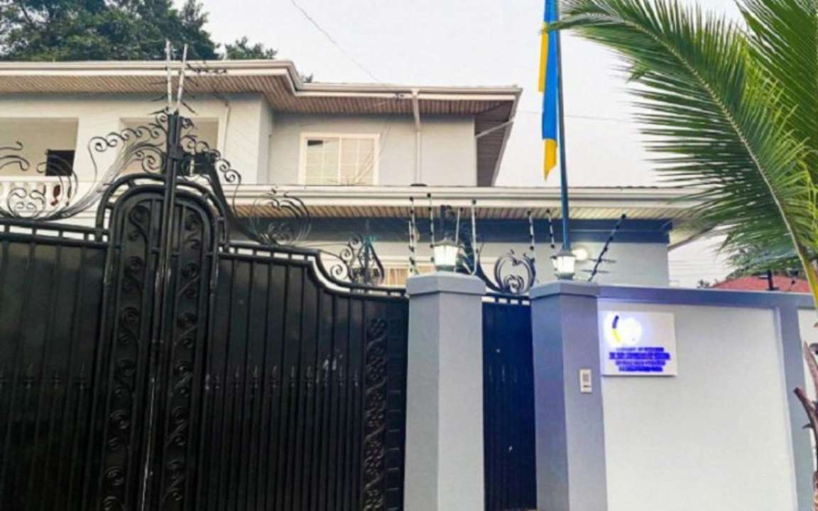 Кулеба назвал страны, в которых поднимут украинский флаг над новыми посольствами