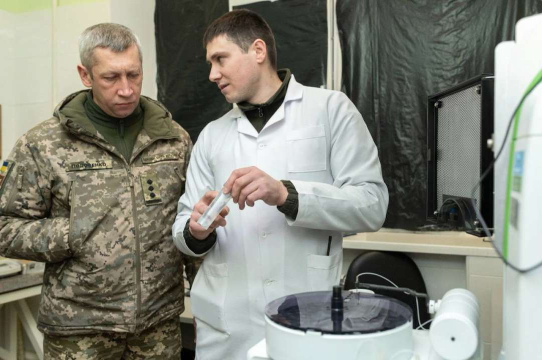 Фото с ТГ-канала Міністерство оборони України В 2024 году количество рабочих групп по проверке качества питания военных будет увеличено