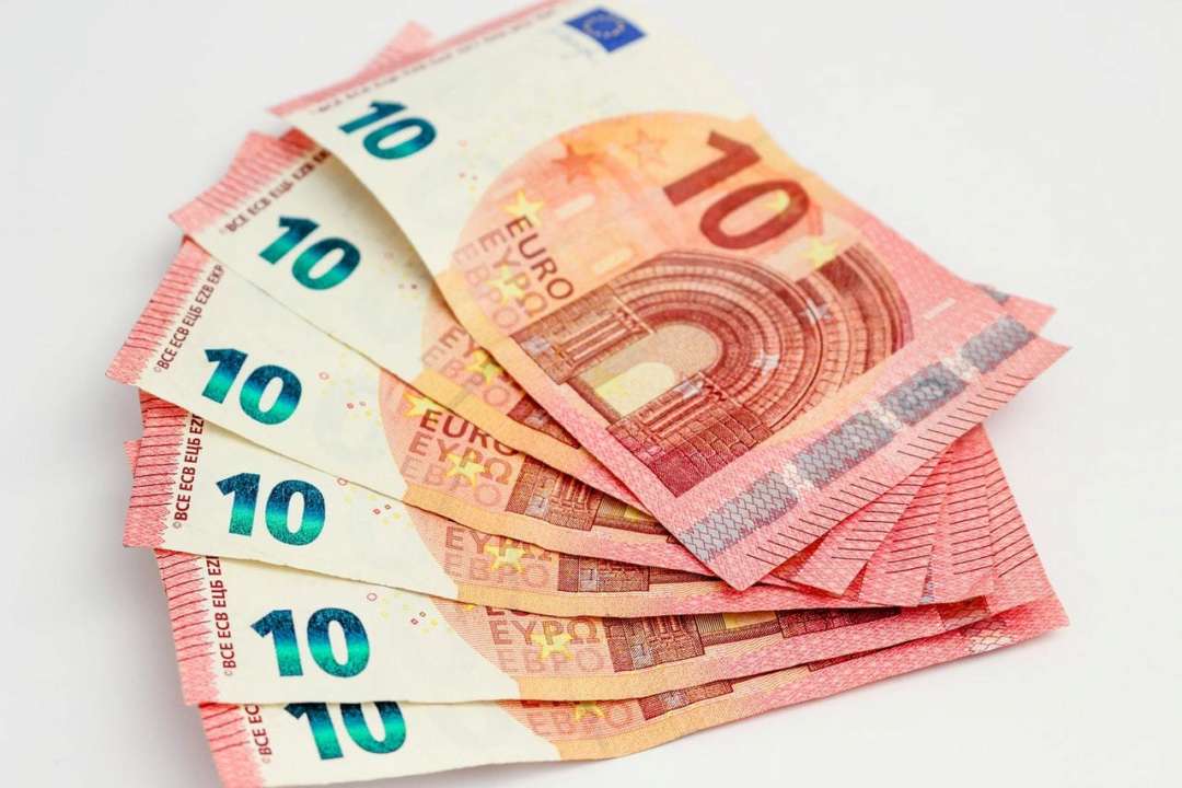 Курс валют в Україні на 7 лютого 2022 року