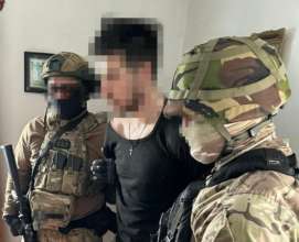 В настоящее время он задержан и избрана мера пресечения – содержание под стражей В настоящее время он задержан и избрана мера пресечения – содержание под стражей