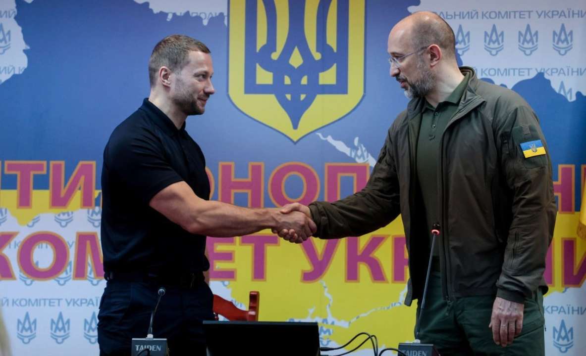 Денис Шмыгаль представил коллективу АМКУ нового руководителя/Фото: Denys_Smyhal Премьер-министр Денис Шмыгаль представил коллективу АМКУ нового руководителя – Павла Кириленко