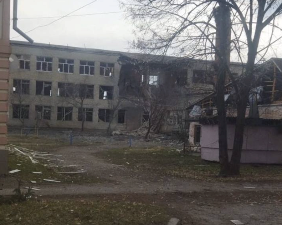 Окупанти скинули 2 бомби на навчальний заклад Великописарівської громади на Сумщині росіяни завдали ударів по Херсонській, Одеській, Сумській та інших областях: наслідки атак рф
