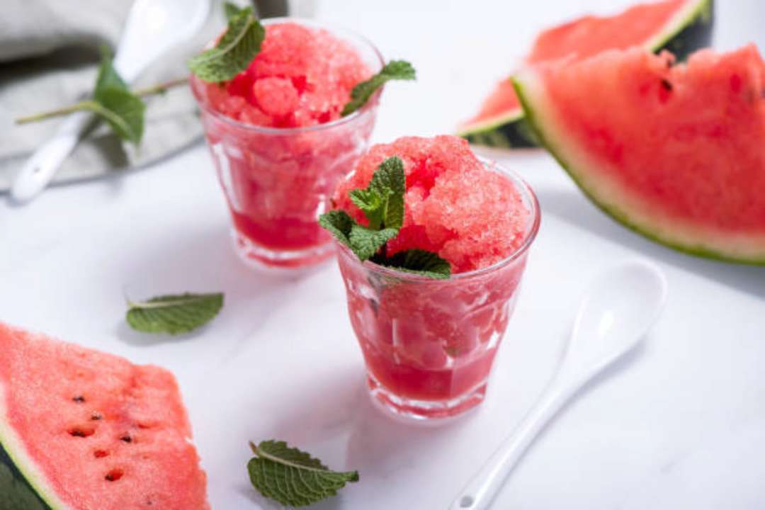 Фото: pexels.com Шикарный вкус: арбузный сорбет, для которого требуется всего три ингредиента
