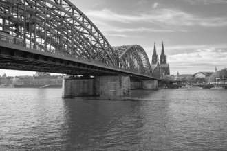 В Германии ребенка сбросили с моста из-за украинского языка / Фото: wirestock/Freepik В Германии ребенка сбросили с моста из-за украинского языка / Фото: wirestock/Freepik
