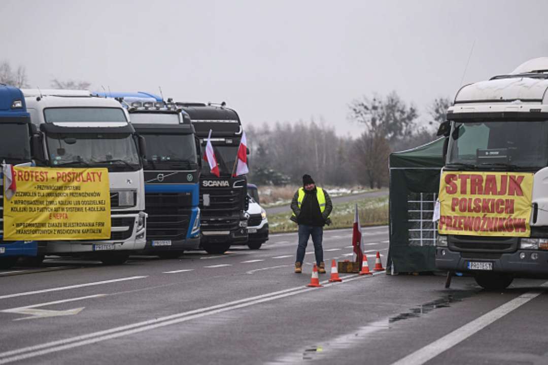 Обнадеживающе для Украины: польские протестующие нарушают условия забастовки