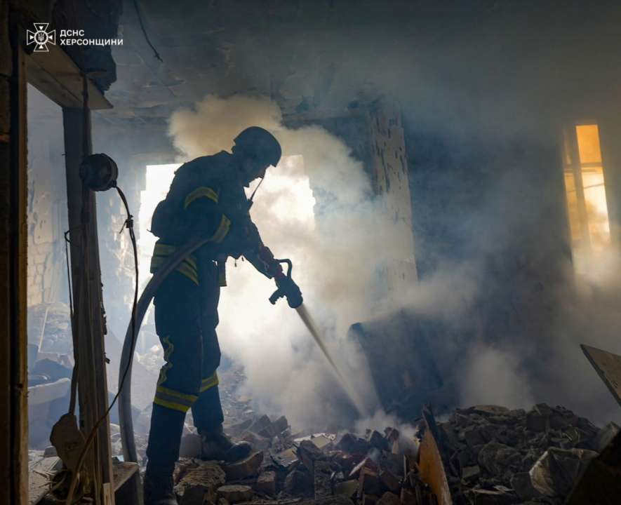 россияне обстреляли жилой дом в Садовом, дом в Херсоне и село Макарово