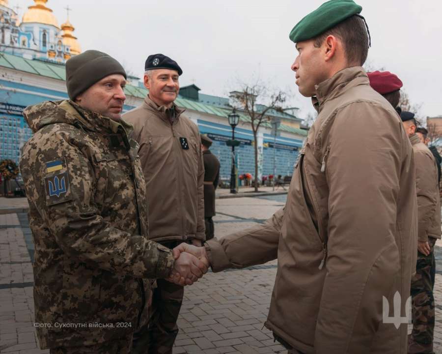 В Україну прибула делегація ЗС Франції на чолі з командувачем Сухопутних військ генералом Шіллем