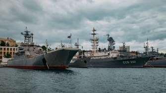 Окупанти вивели у море 20 кораблів. Фото: Depositphotos Кораблі росії