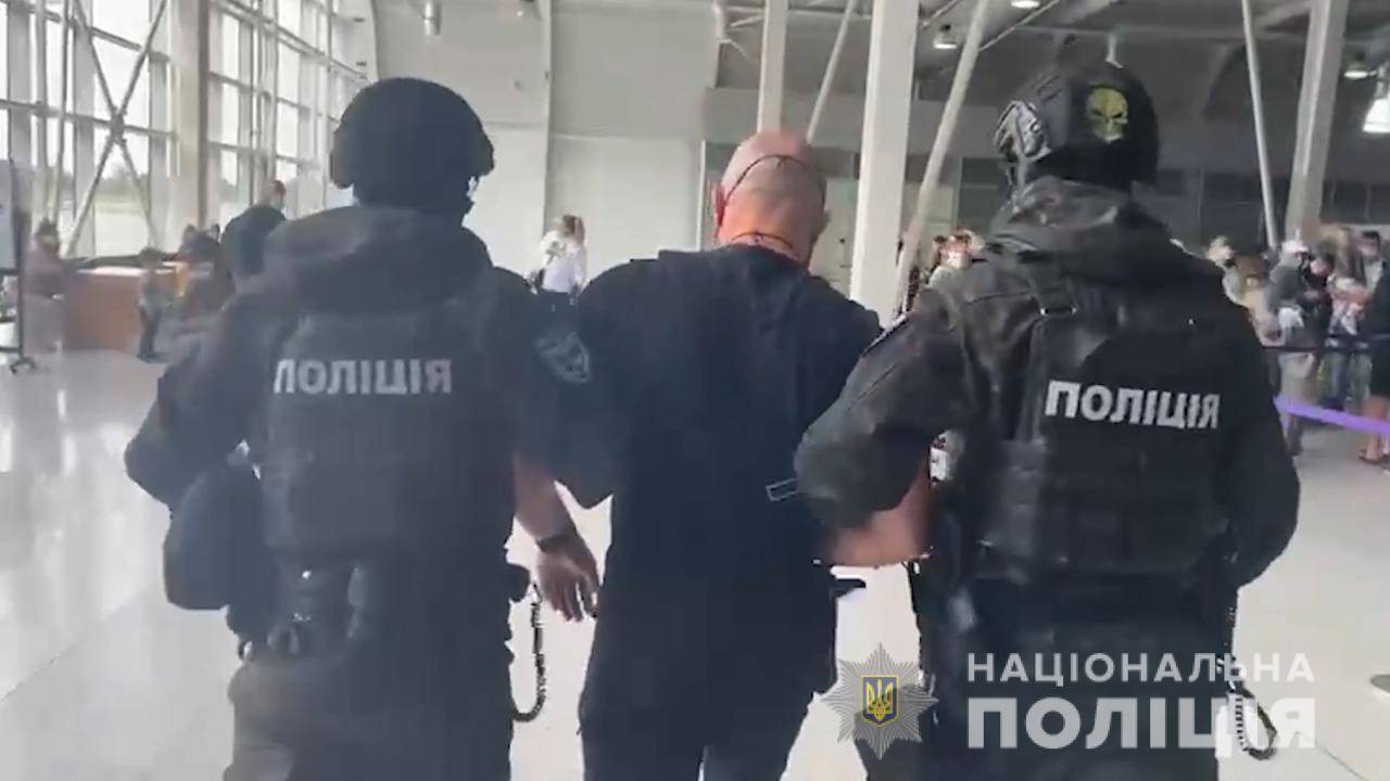 Фото: Нацполіція На Закарпатті поліцейські організували масштабну операцію по затриманню членів небезпечної банди