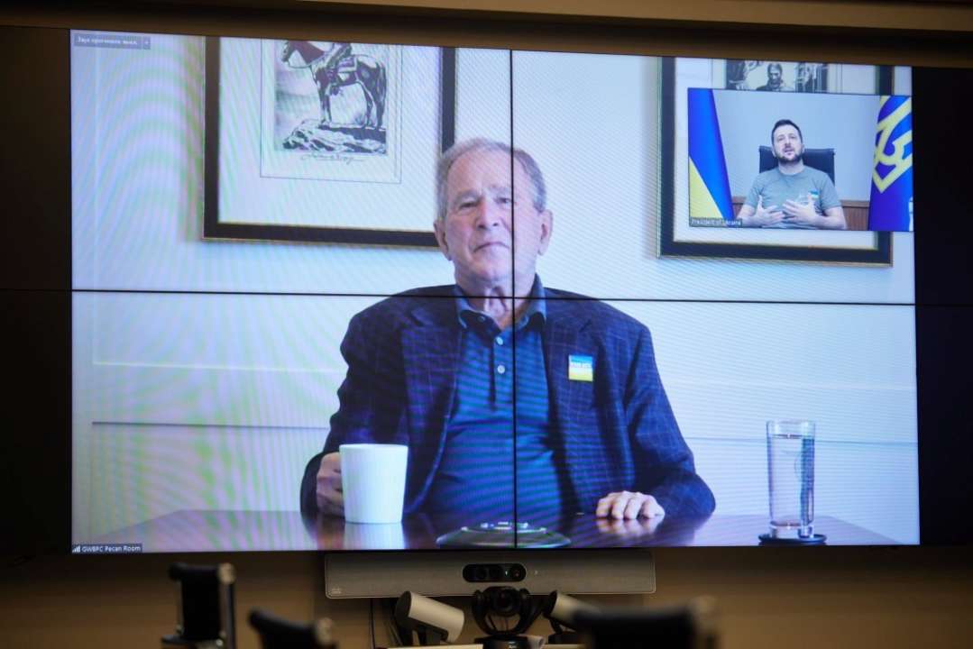 Зеленський провів переговори з 43-м президентом США Джорджем Бушем/Фото: Офіс президента Зеленський провів переговори з 43-м президентом США Джорджем Бушем/Фото: Офіс президента