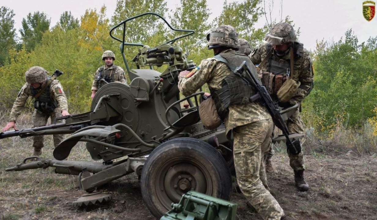 Военные