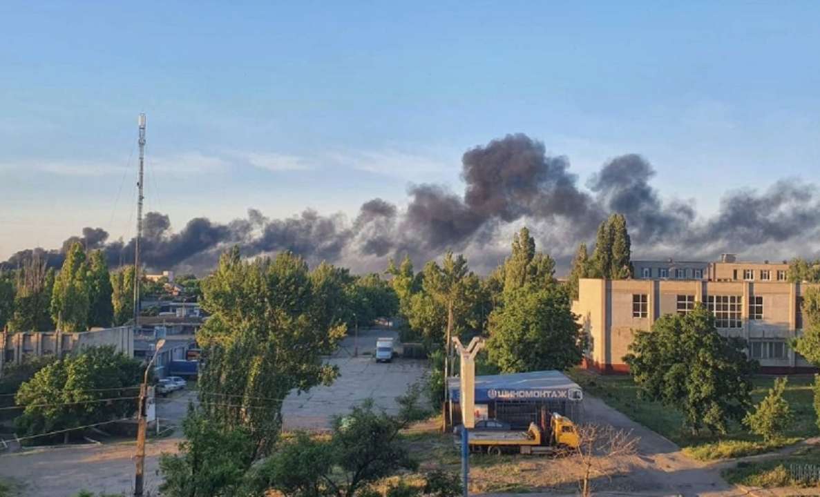 В Бердянске прогремели взрывы - нет света/Фото: РІА-Мелітополь В Бердянске прогремели взрывы - нет света
