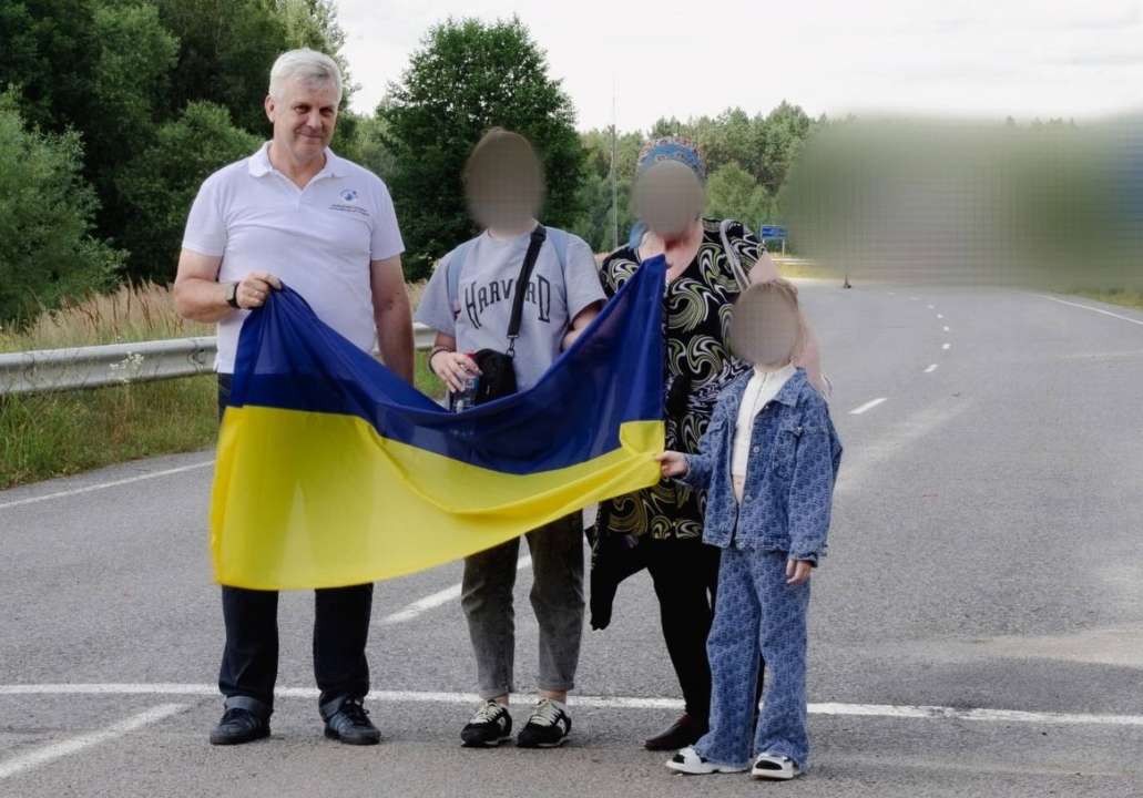 Додому повернули ще двох дітей із тимчасово окупованої території/Фото: Омбудсмен Україна Додому повернули ще двох дітей із тимчасово окупованої території/Фото: Омбудсмен Україна