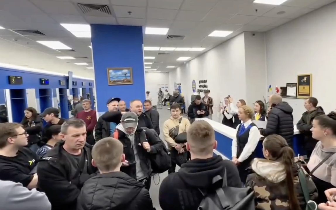 Жорін прокоментував обурення українських чоловіків за кордоном/Фото: скрін "Дуже зручно з**атись": Жорін прокоментував обурення українських чоловіків за кордоном
