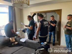 Выманили у мужчины 250 тысяч долларов в криптовалюте: полицейские разоблачили преступную группу вымогателей/Фото: Нацполиция Выманили у мужчины 250 тысяч долларов в криптовалюте: полицейские разоблачили преступную группу вымогателей/Фото: Нацполиция