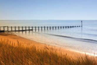 На пляжі в Англії знайшли непритомну українку / Фото: Pixabay Була непритомною: в Англії на пляжі знайшли неповнолітню дівчинку-українку