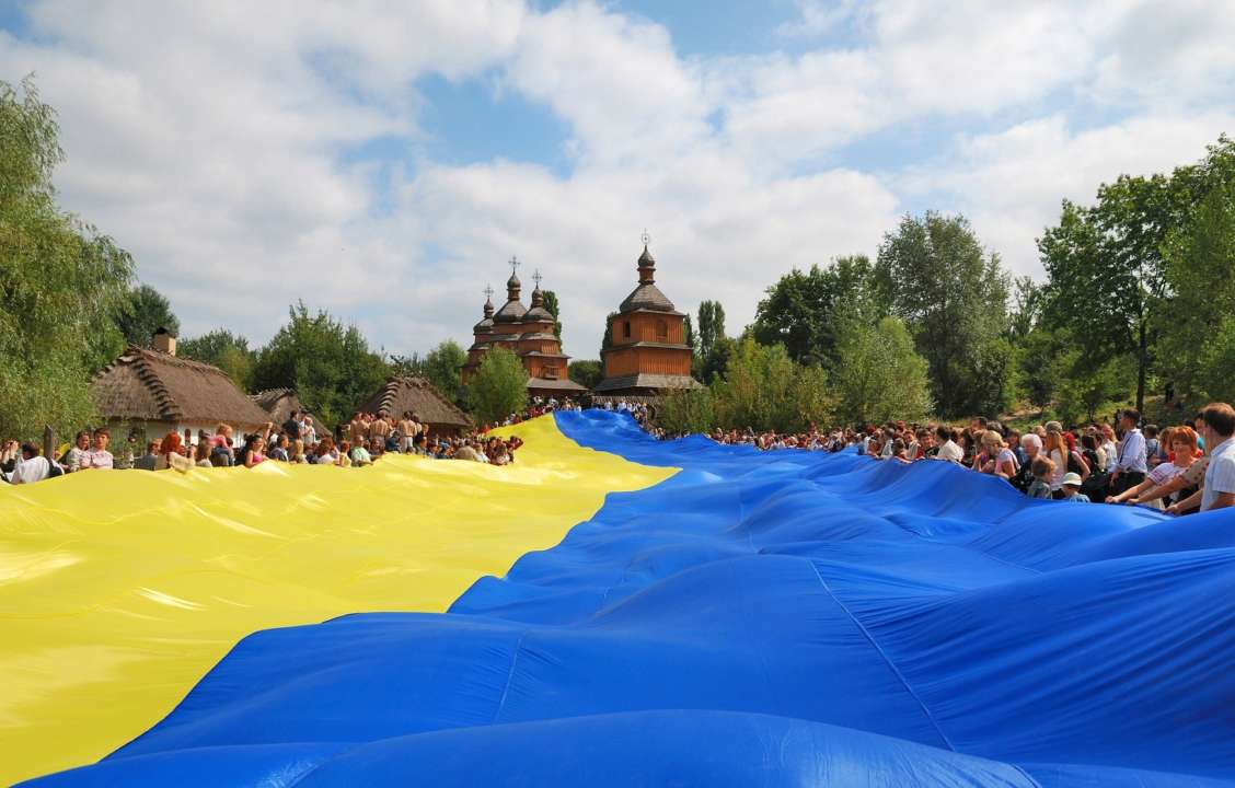 Громадянством України пишаються понад 70% людей — опитування