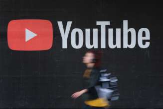 YouTube видалив 9 тисяч каналів за фейки про війну в Україні/Фото: Sean Gallup/Getty Images Відеохостинг YouTube