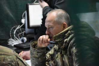 Сырский на Донбассе заявил о просчетах командиров в обороне/Фото: Александр Сырский Сырский на Донбассе заявил о просчетах командиров в обороне/Фото: Александр Сырский