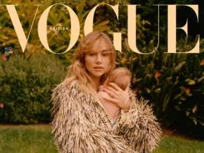 Сьюкі Вотерхаус з донечкою прикрасили обкладинку Vogue / Фото: Colin Dodgson/Vogue Дружина та 3-місячна донечка відомого актора Роберта Паттінсона прикрасили обкладинку Vogue