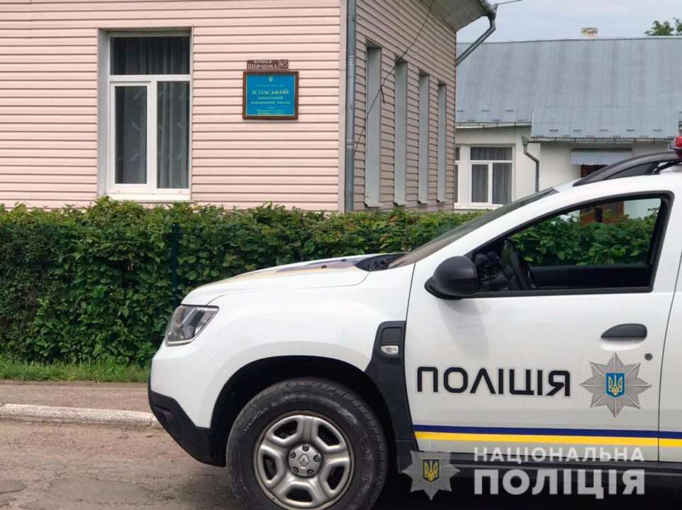 Фото: Національна поліція В дитсадку на Буковині масово потруїлися діти