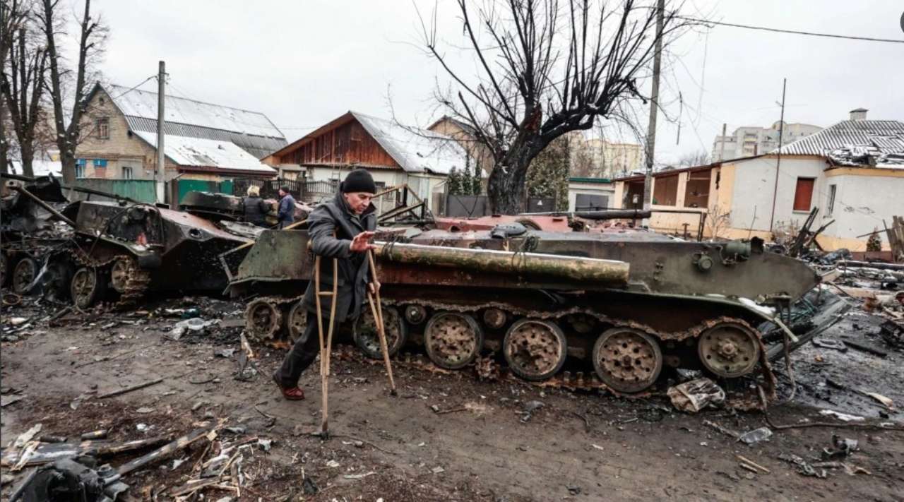Прем'єр-міністр не вірив у правдивість жахливих світлин із Бучі. Фото: Радіо Свобода/Автор- Сергій Нужненко Фото с Бучи