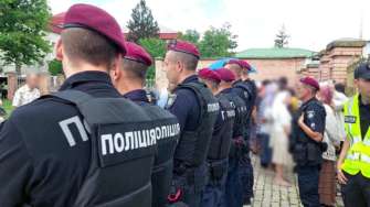 Полиция фиксирует правонарушения представителей московского патриархата в Белой церкви / фото: национальная полиция Украины Полиция фиксирует правонарушения представителей московского патриархата в Белой церкви