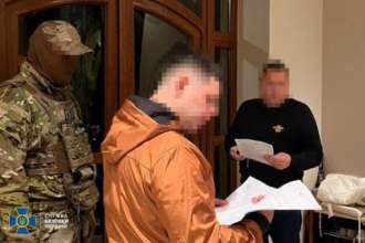 СБУ и НАБУ проводят обыски у руководства Мукачево/Фото: SBUkr Схема на 100 миллионов: СБУ и НАБУ проводят обыски у руководства Мукачево (фото)