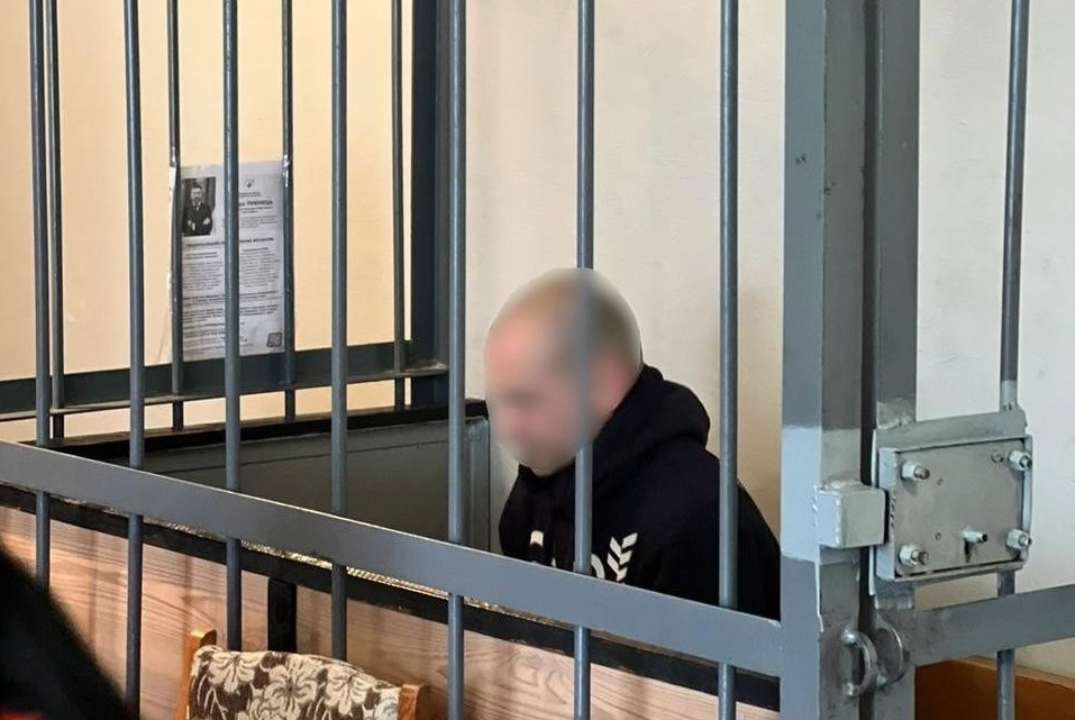 Криворізькі поліцейські затримали підозрюваного, який поцілив у будинок з РПГ/Фото: Нацполіція Криворізькі поліцейські затримали підозрюваного, який поцілив у будинок з РПГ/Фото: Нацполіція