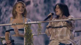 Лана Дель Рей та Біллі Айліш заспівали разом на Coachella-2024 / Скриншот з відео Неочікуваний сюрприз: Лана Дель Рей та Біллі Айліш вперше заспівали разом на Coachella-2024