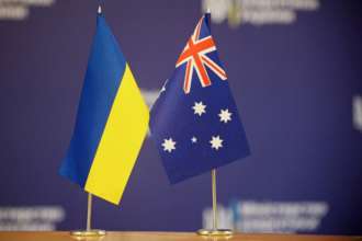 Загалом Австралія виділила Україні понад AUD1 млрд допомоги, включно з AUD880 млн на військову підтримку Загалом Австралія виділила Україні понад AUD1 млрд допомоги, включно з AUD880 млн на військову підтримку