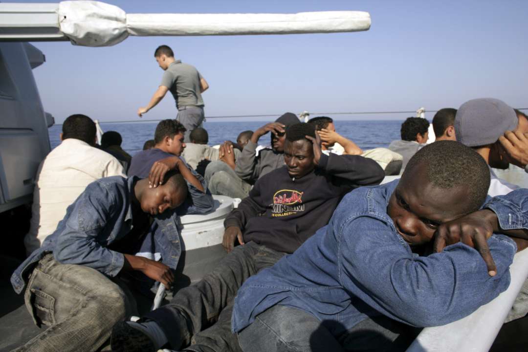 Жертв в результате затонувшей лодки с мигрантами стало больше / Фото: Getty Images Затонувшая лодка с мигрантами в Италии: жертв стало больше, среди них 12 детей