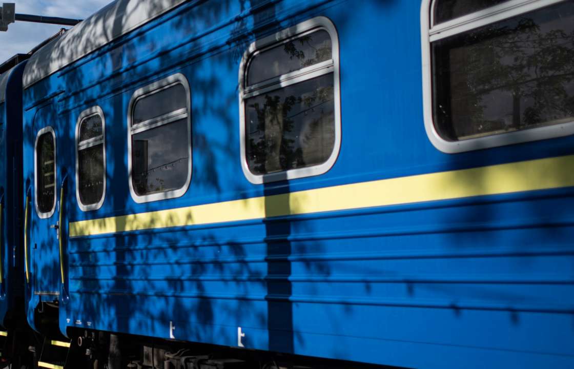 Співробітник "Укрзалізниці" допомагав українцям тікати за кордон / Фото: Alexey Furman/Getty Images Співробітник "Укрзалізниці" допомагав українцям тікати за кордон / Фото: Alexey Furman/Getty Images