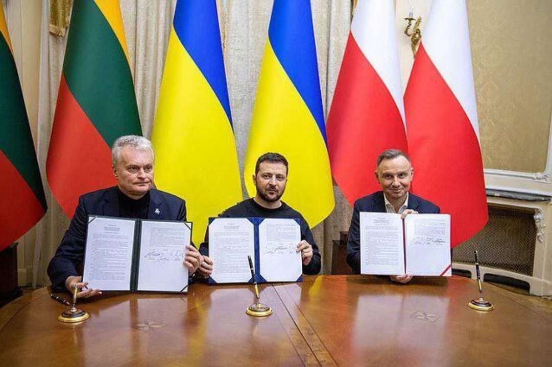 Несмотря на зерновой скандал: Зеленский встретился с президентом Польши Анджеем Дудой