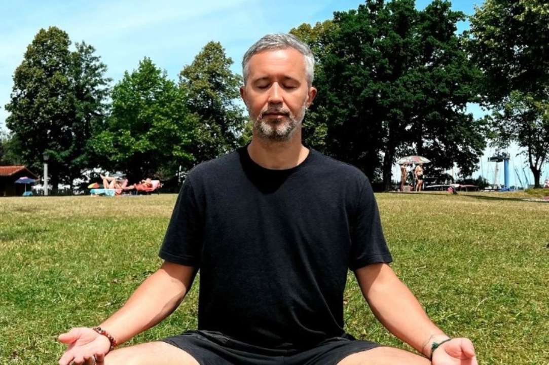 Сергей Бабкин презентовал песню "Забери". Фото: Instagram Сергей Бабкин песня Забери