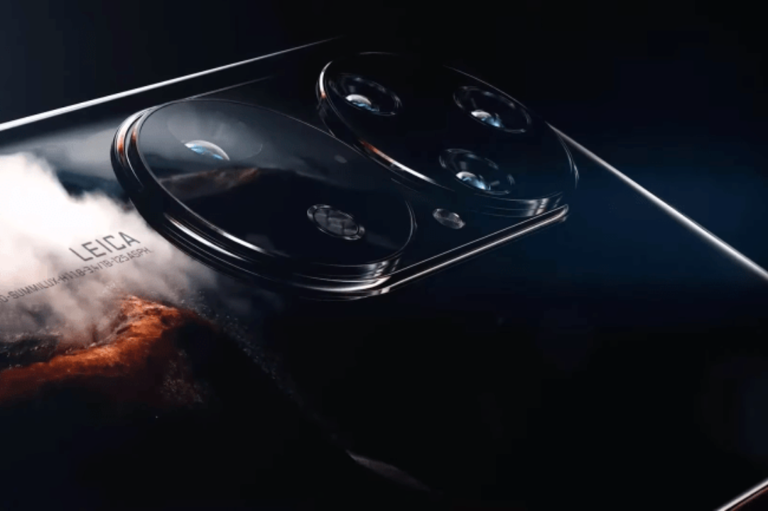 Скриншот з відео Величезний блок камер: Huawei представила новий флагманський смартфон