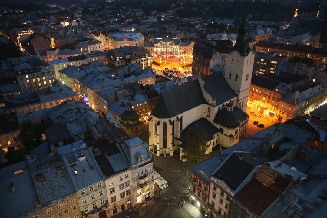 У Львові просять повідомляти про завищені ціни на житло