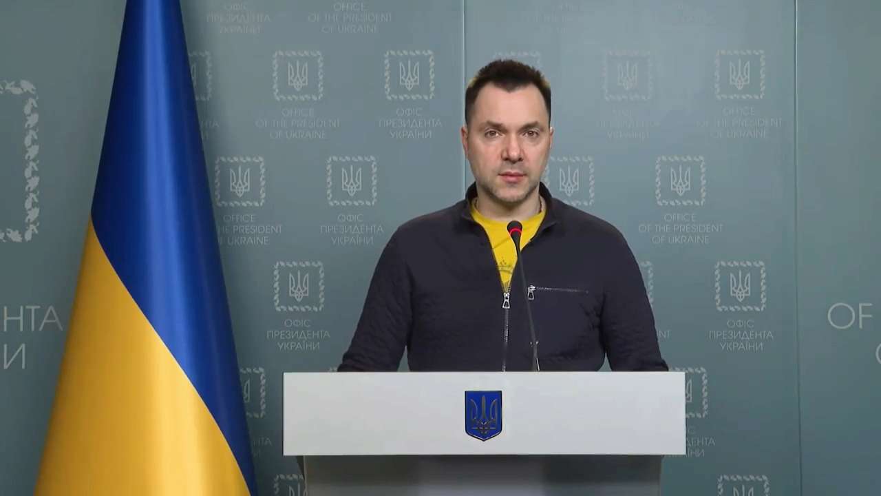 Арестович рассказал о потерях врага/Фото: скрин видео ВСУ уничтожили три российских ударных армии и одну воздушную – Арестович